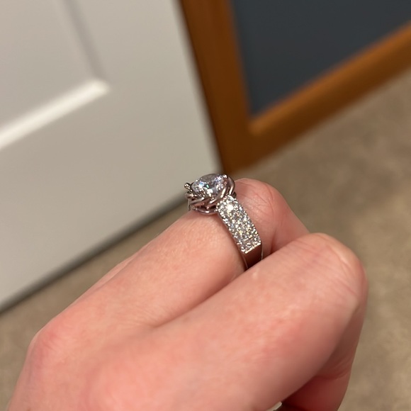 Sterling silver rose ring - Picture 2 of 4